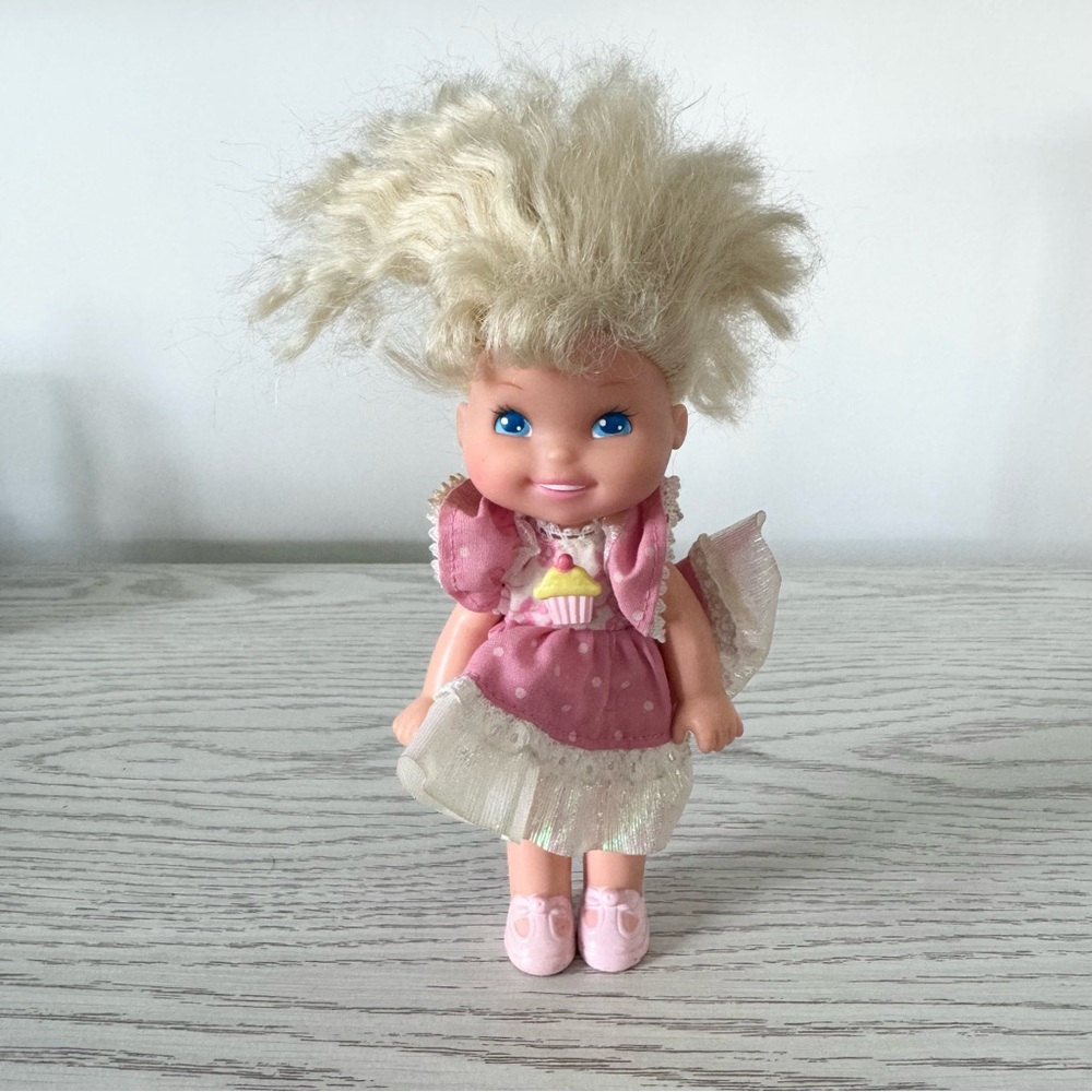 Vintage 1988 Mattel Cherry Merry Muffin Doll - AS IS